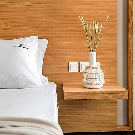 Helena - Ionian Treasure Hotel Kefalonia Island