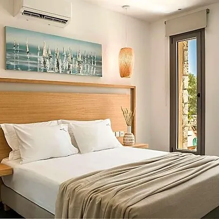 Helena - Ionian Treasure Hotel 2*